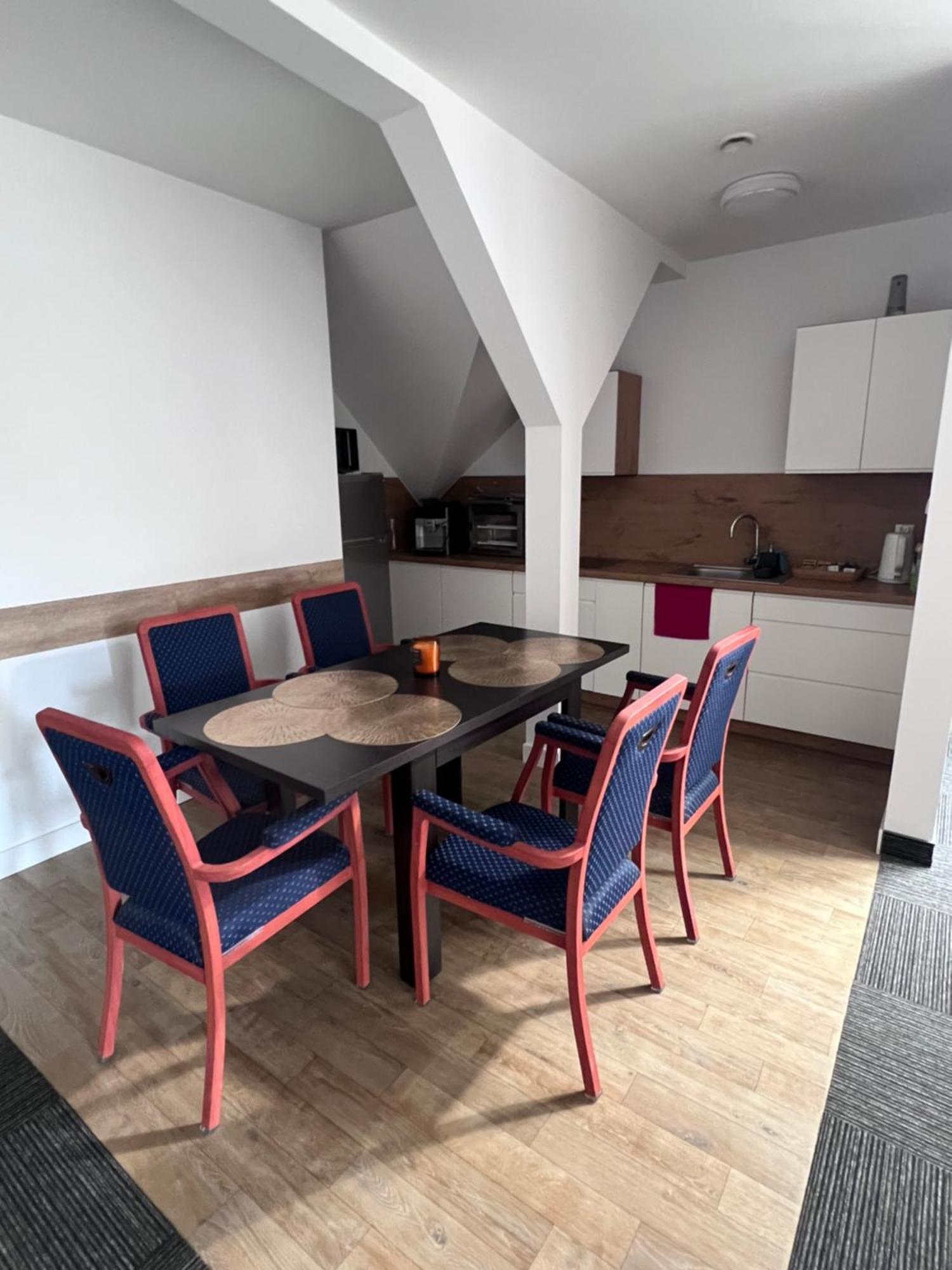 Apartamenty Divemed Jelenia Góra Eksteriør billede